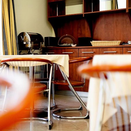 Villa Oliver Goedoello Bagian luar foto